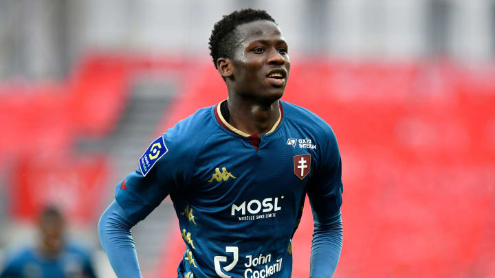 Tottenham verify the signing of Pape Matar Sarr