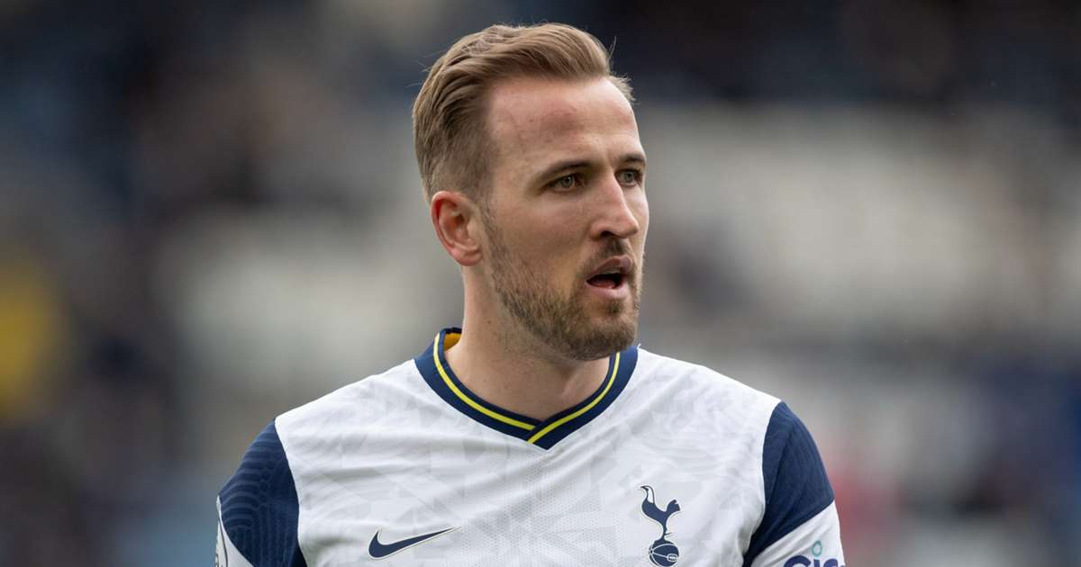 Tottenham players to back Kane during transfer saga – Sanchez