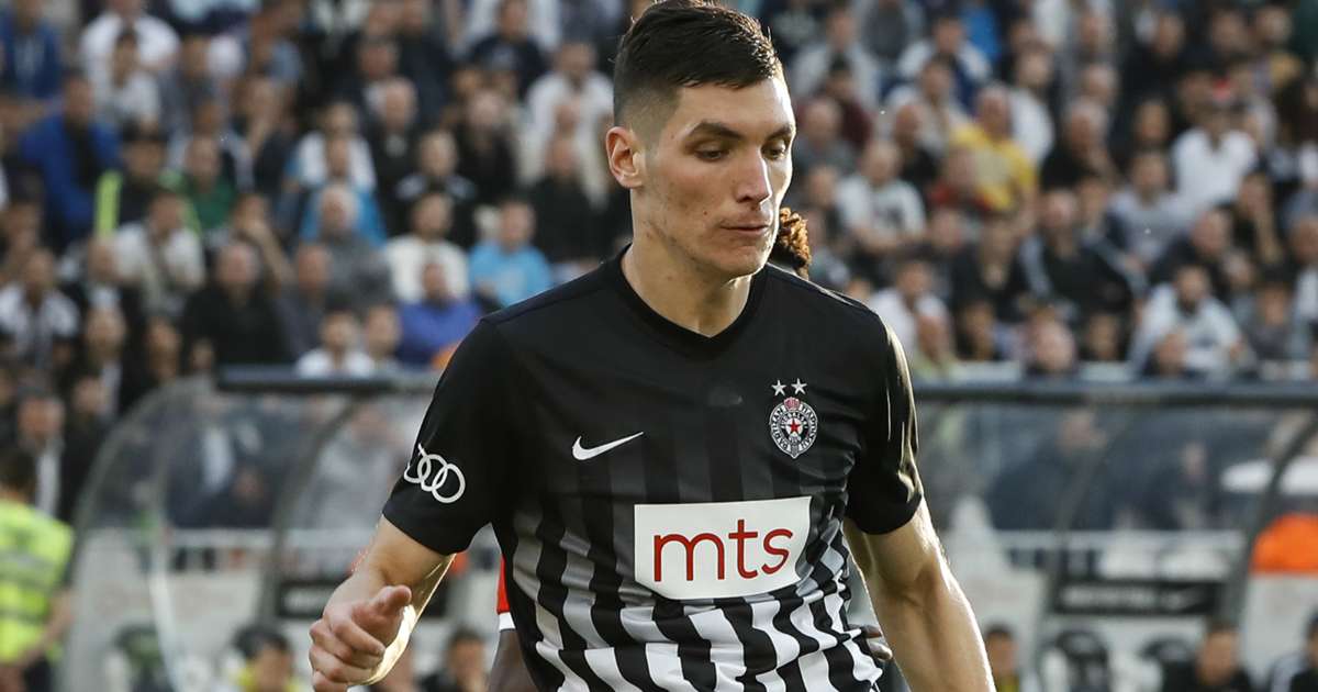 Tottenham target Milenkovic signs new deal with Fiorentina