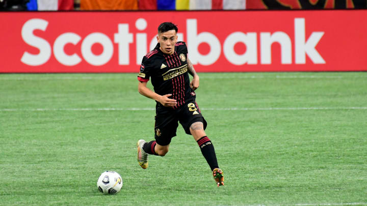 Valentino on Ezequiel Barco hot row