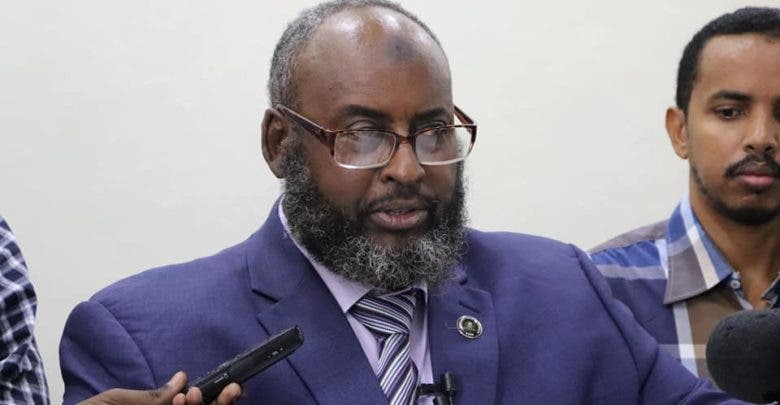 Wasiirka waxbarashada Puntland oo ka horyimid