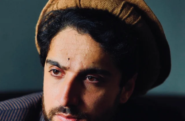Wiilka Ahmed Shah Massoud oo ku dhowaqay dagaal ka