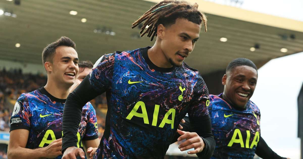 Wolves 0-1 Tottenham: Kane returns from bench as Alli penalty seals victory