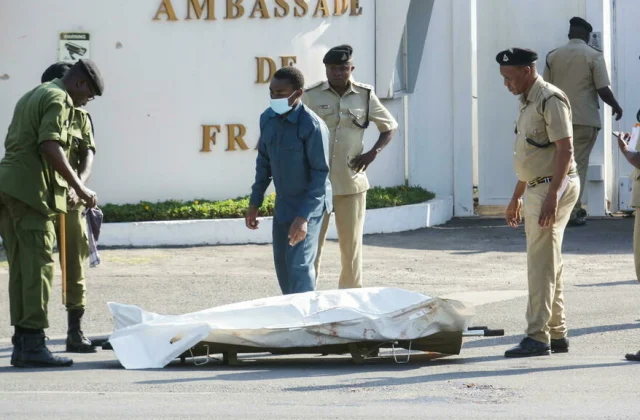 murderous capturing in entrance of the French embassy in Dar es