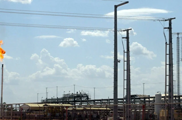 social tensions in the oil industry