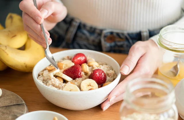 The finest oatmeal substances for sluggish growing old, science says