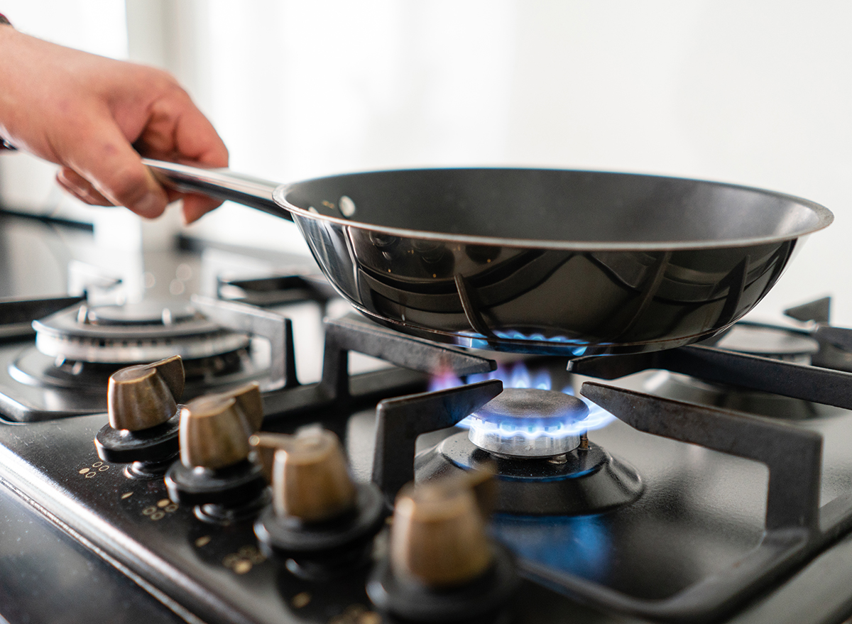 11 Bad Kitchen Habits You Must Stop Immediately