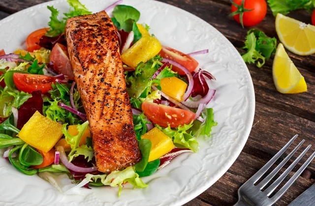 Eating habits to pace up fats loss within the abdomen as you age, say