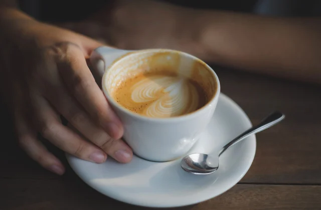 Breakfast meals that secretly enhance irritation, say dietitians