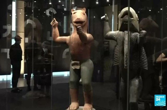 A moving exhibition of royal treasures returned to Benin