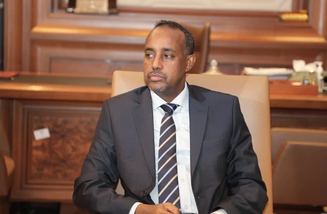 Madax wareer siyaasadeed oo haysta Rooble –