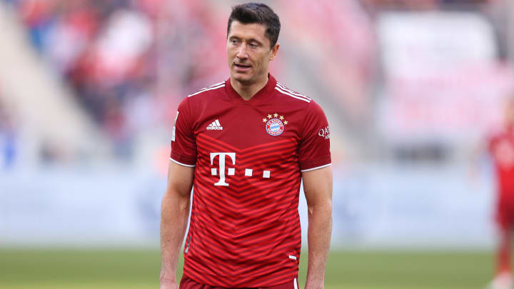 Robert Lewandowski’s agent claims that there was “no contact” concerning the new Bayern Munich contract