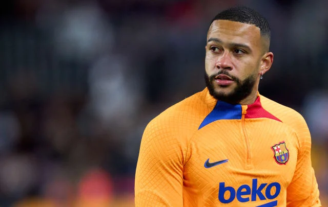 Tottenham make a “formal offer” to Barcelona for Memphis Depay