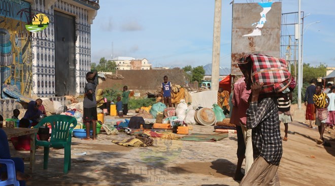 Second day of displacement in Beledweyne town as heavy rains continue