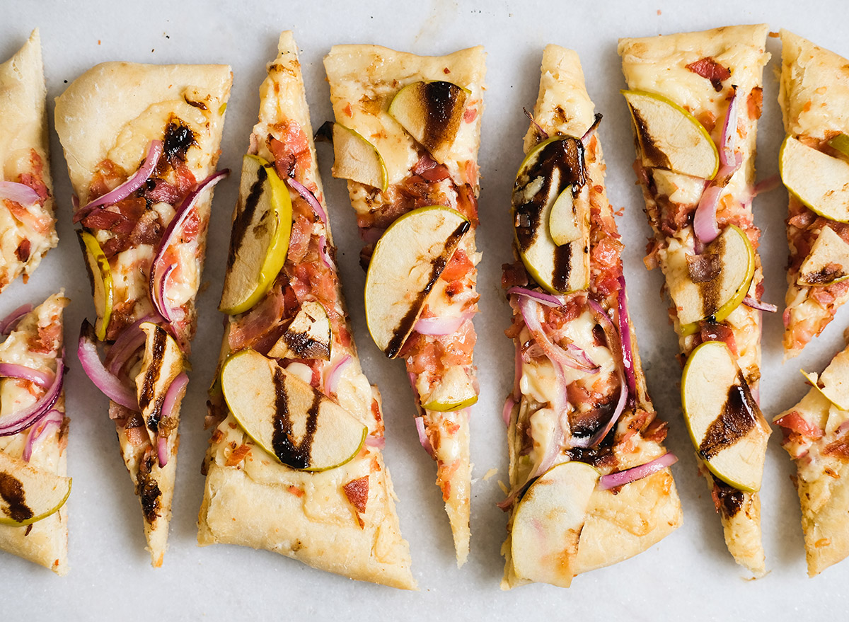 apple balsamic thin bread pizza with trader joe's dough