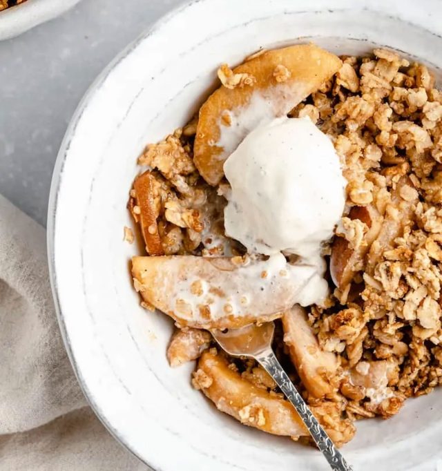 simply quinoa pear apple crisp