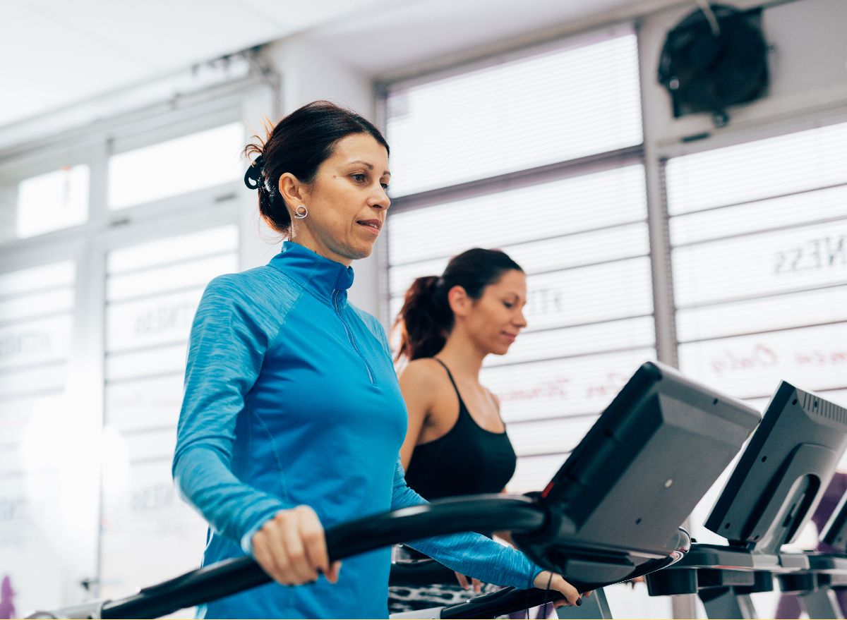 middle aged woman on treadmill showing mistakes sabotaging your weight loss