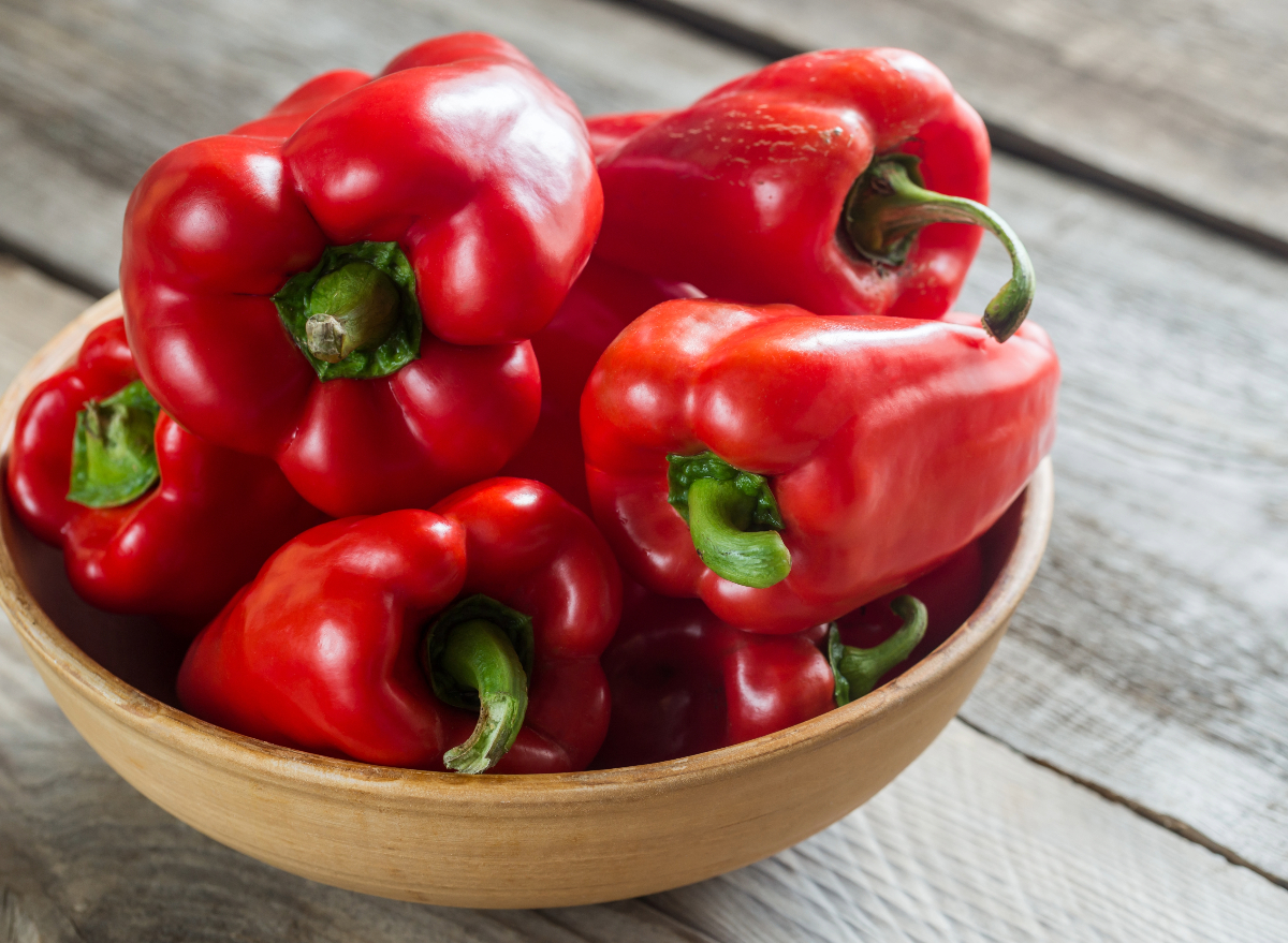 red bell pepper, concept of low carb vegetables for weight loss