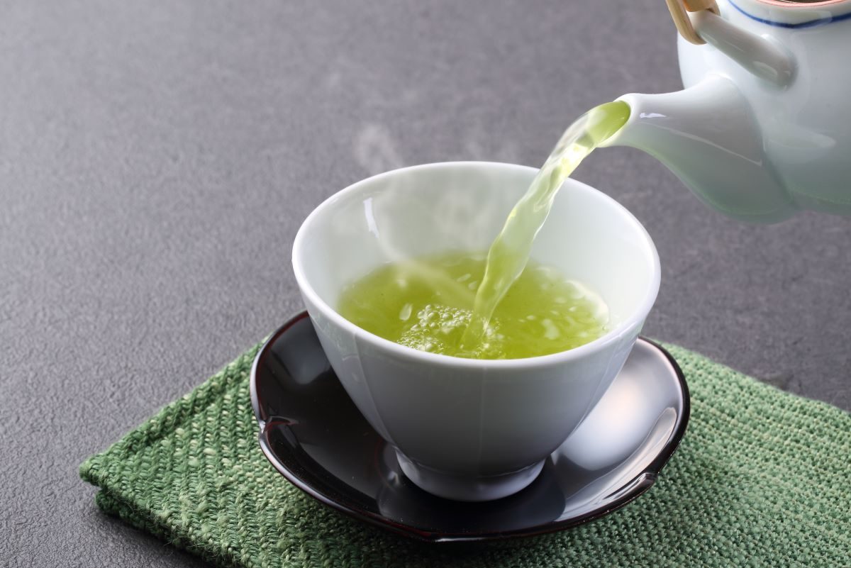 1726859455 10 Evidence Backed Advantages of Drinking Green Tea