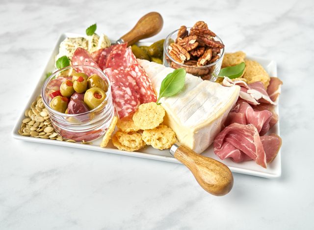 keto charcuterie platter