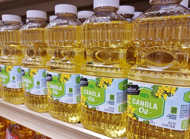 canola oil supermarket shelf signature select brand.