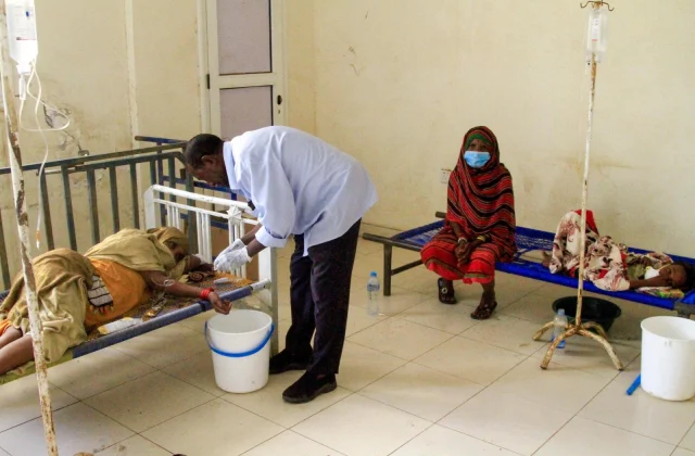 At least 22 dead when cholera outbreak hits