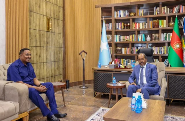 IGAD’s Executive Secretary Arrives in Mogadishu for Crucial Regional Cooperation Discussions