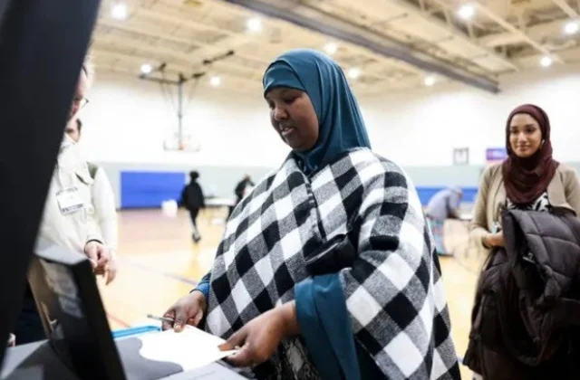 Language Obstacles Hinder Somali Voters in Minnesota from Receiving Polling Assistance