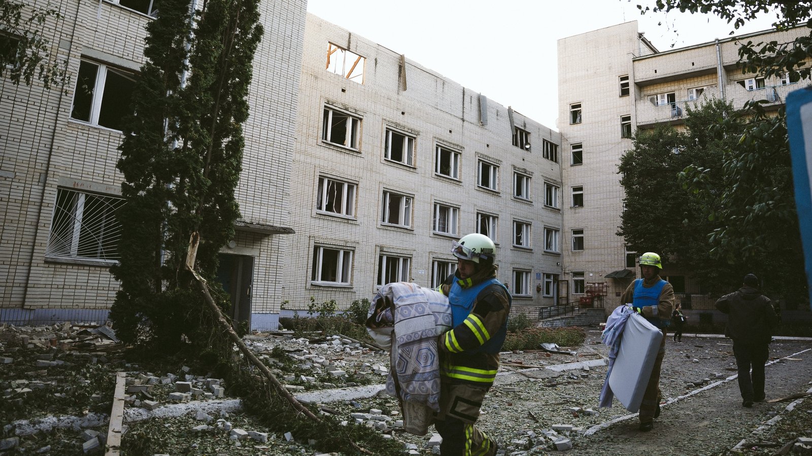 Russian attacks on a medical centre in Sumy leaves 8 dead