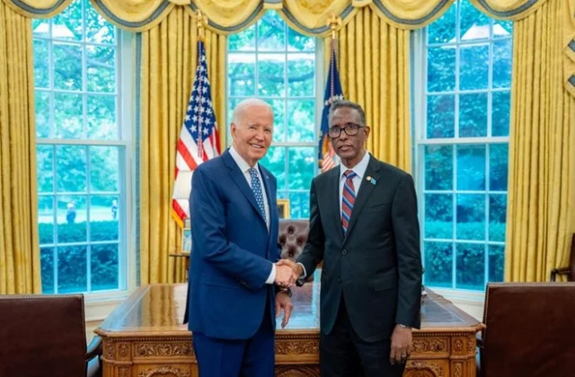 Somali Envoy Submits Credentials to President Biden, Explores Ways to Enhance Bilateral Relations