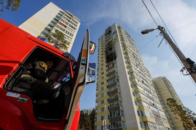 Ukraine targets Moscow in biggest drone attack yet