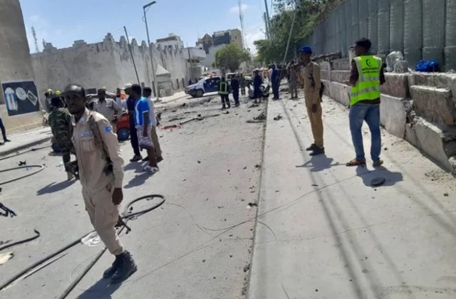 Urgent: Car Bomb Blast in Mogadishu Claims Three Lives