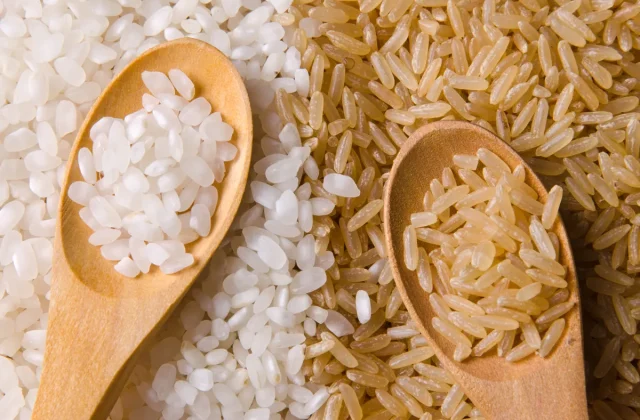 Brown Rice versus White Rice: Which is the Healthier Choice?