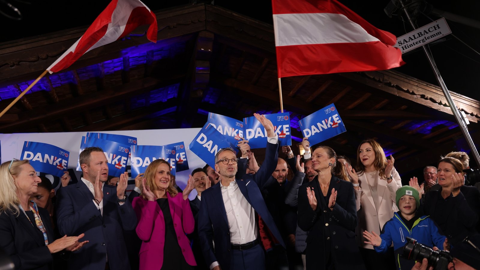 Austria's president takes charge as far right isolated after election victory