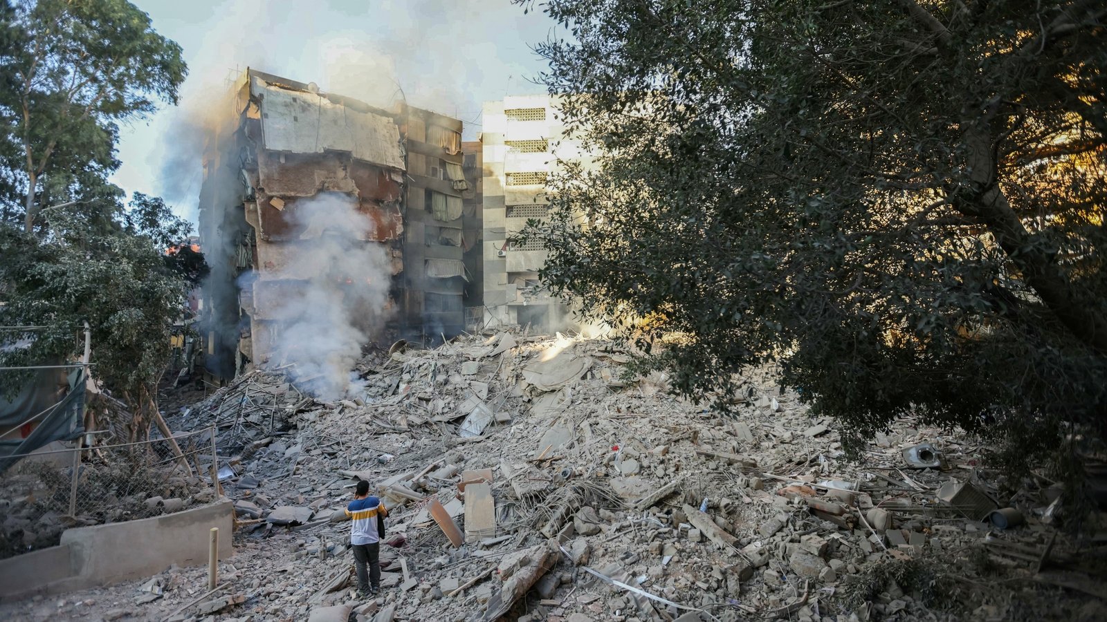 As it happened: Israel targets Hezbollah intel HQ



Middle East