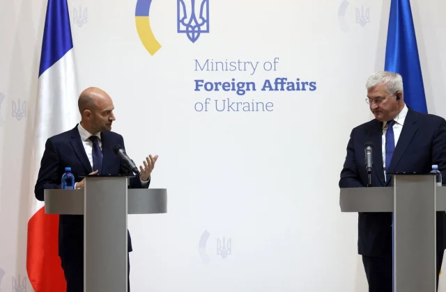 French Minister Cautions that a Russian Triumph Could Lead to ‘Disorder’
