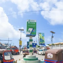 Gunman Fatally Shot While Trying to Rob a Kidnapped Woman at Hormuud Telecom in Mogadishu