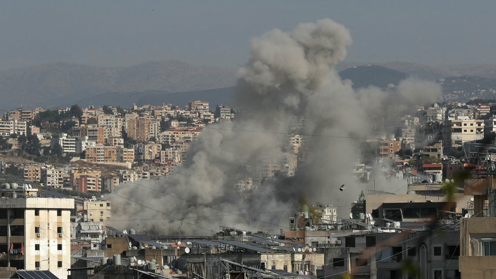 Israeli strikes on southern Lebanon kill at least 11