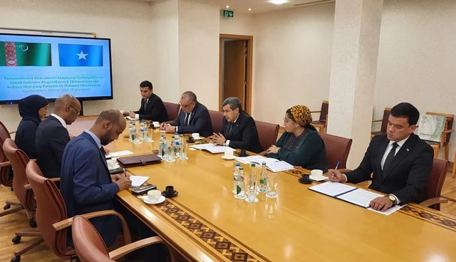 Ministers of Education from Somalia and Turkmenistan Hold Discussions on Collaborative Initiatives