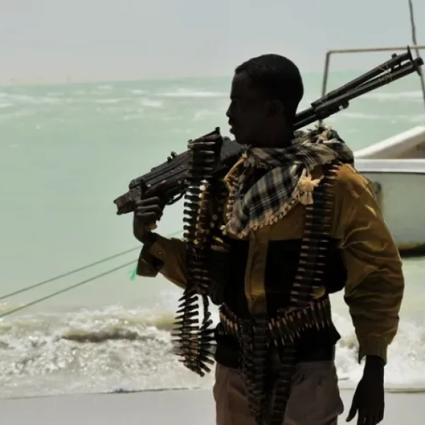 Pirates Make a Comeback in Somalias Perilous Seas.webp