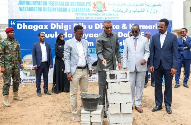 Prime Minister Barre Initiates Mogadishu Stadium’s Rebuilding with Cornerstone Ceremony