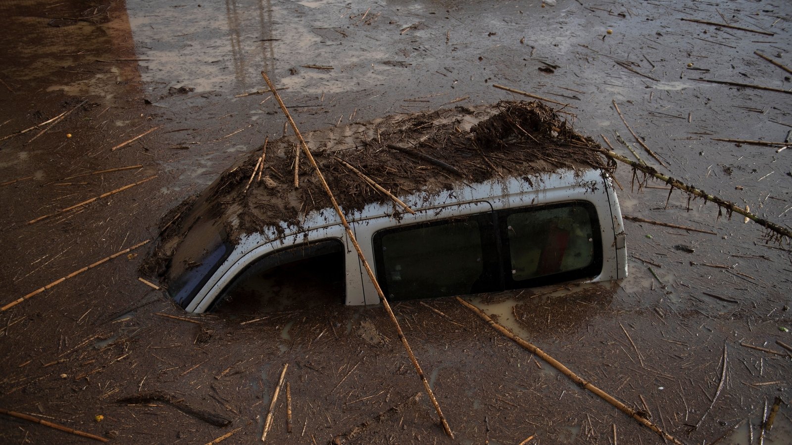 Seven people reported missing after flash floods in Spain
