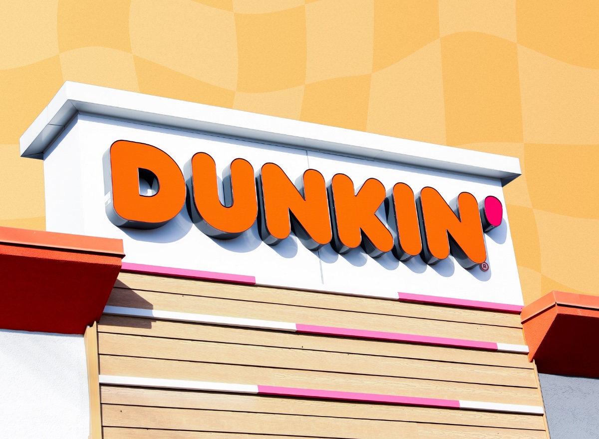 This Dunkin’ Pumpkin Coffee has just 140 calories.