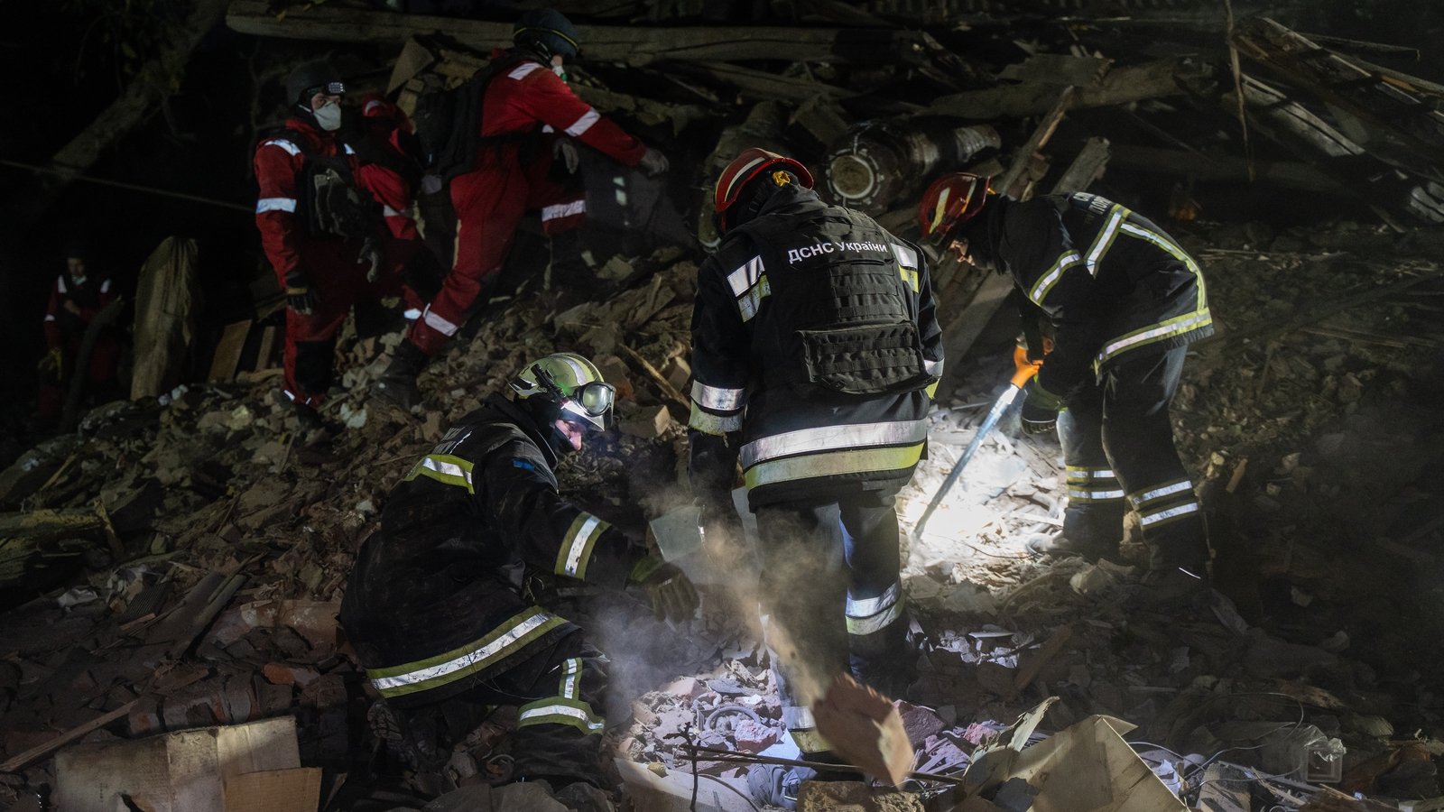 One dead, almost 30 injured in Russian strike on Kharkiv
