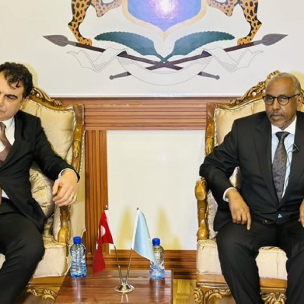 Turkish Deputy Defense Minister Musa Heybet Visits Mogadishu to Greet