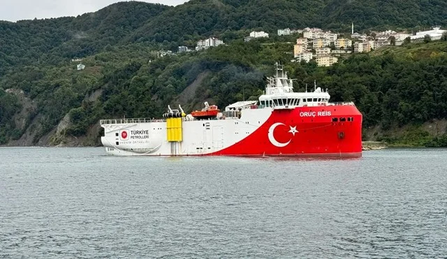 Turkish Ship Embarks on Hydrocarbon Exploration Mission in Somalia