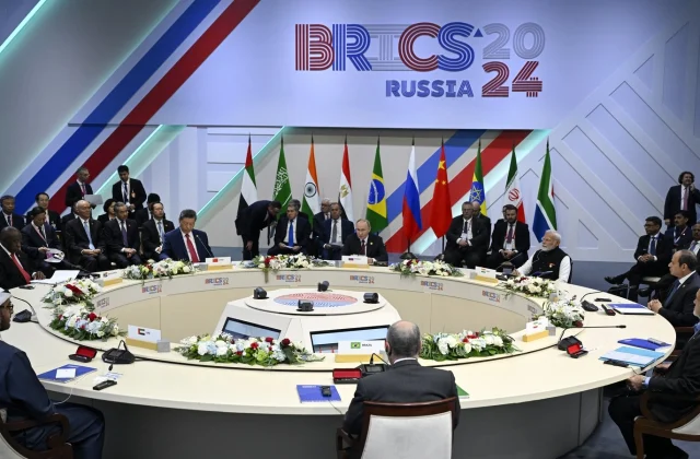 UN Leader Urges Peace for Ukraine During Visit to Russia