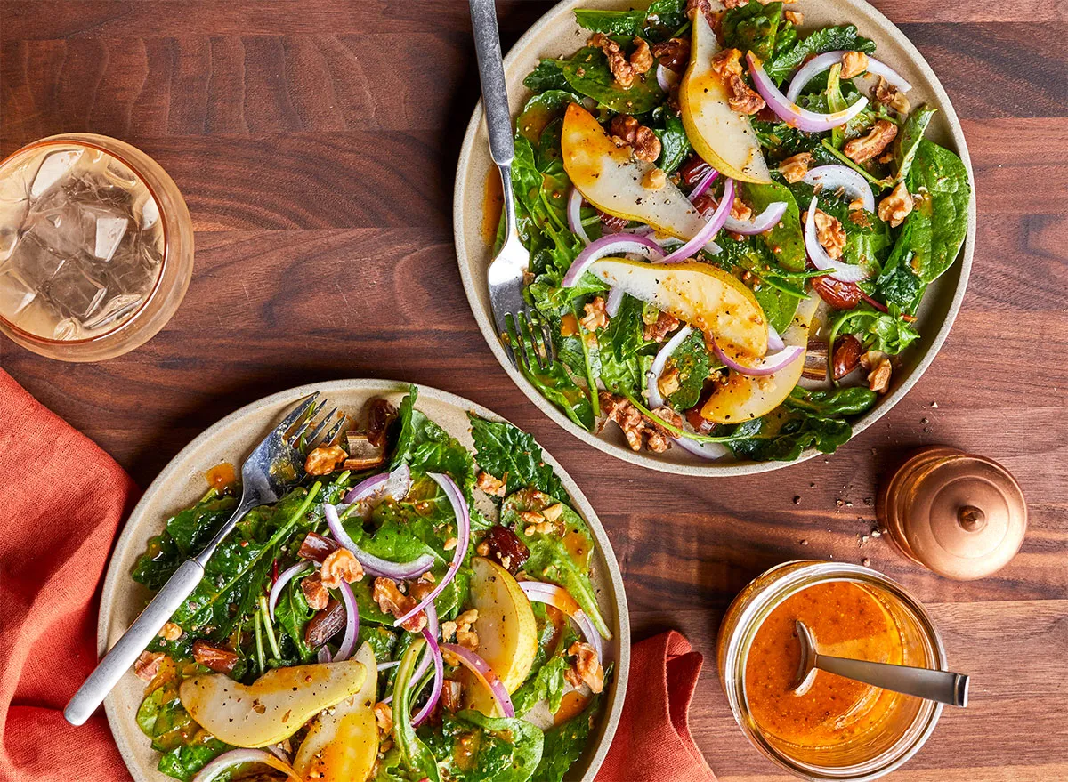 mixed green salad with pear and pumpkin vinaigrette