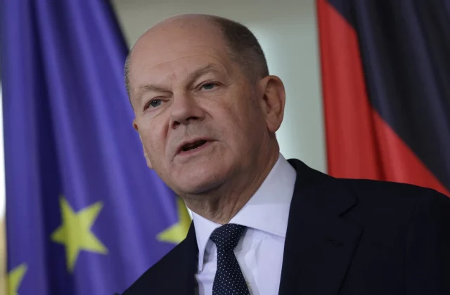 Germany’s Scholz Signals Willingness to Conduct Confidence Vote This Year