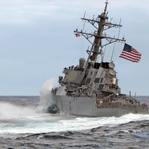 Houthis Target US Warships Near Yemen with Missile and Drone.webp